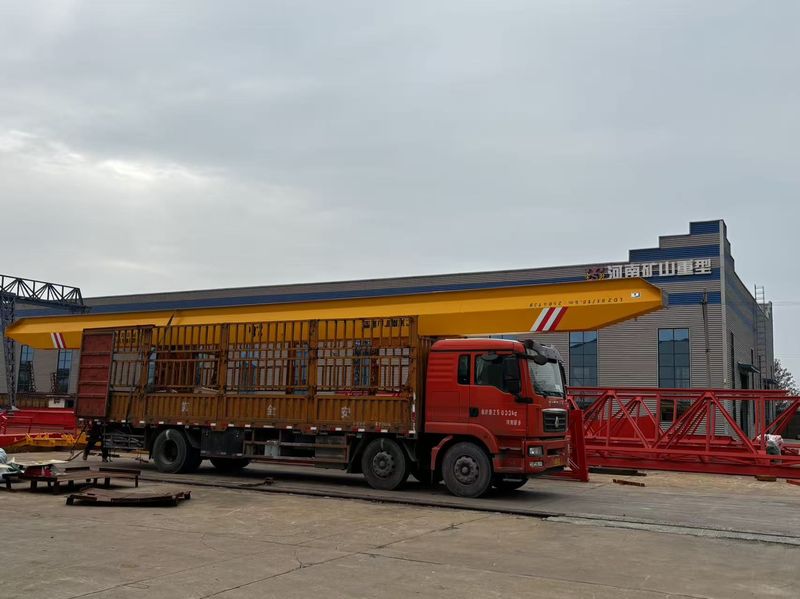 電動(dòng)單梁起重機(jī) LD5t-18.5m 制作完成 裝車發(fā)出